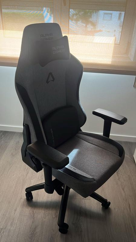 Cadeira ALPHA Gamer Nébula vista lateral no escritório do cliente