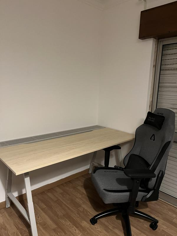 Cadeira ALPHA Gamer Nébula no escritório do cliente